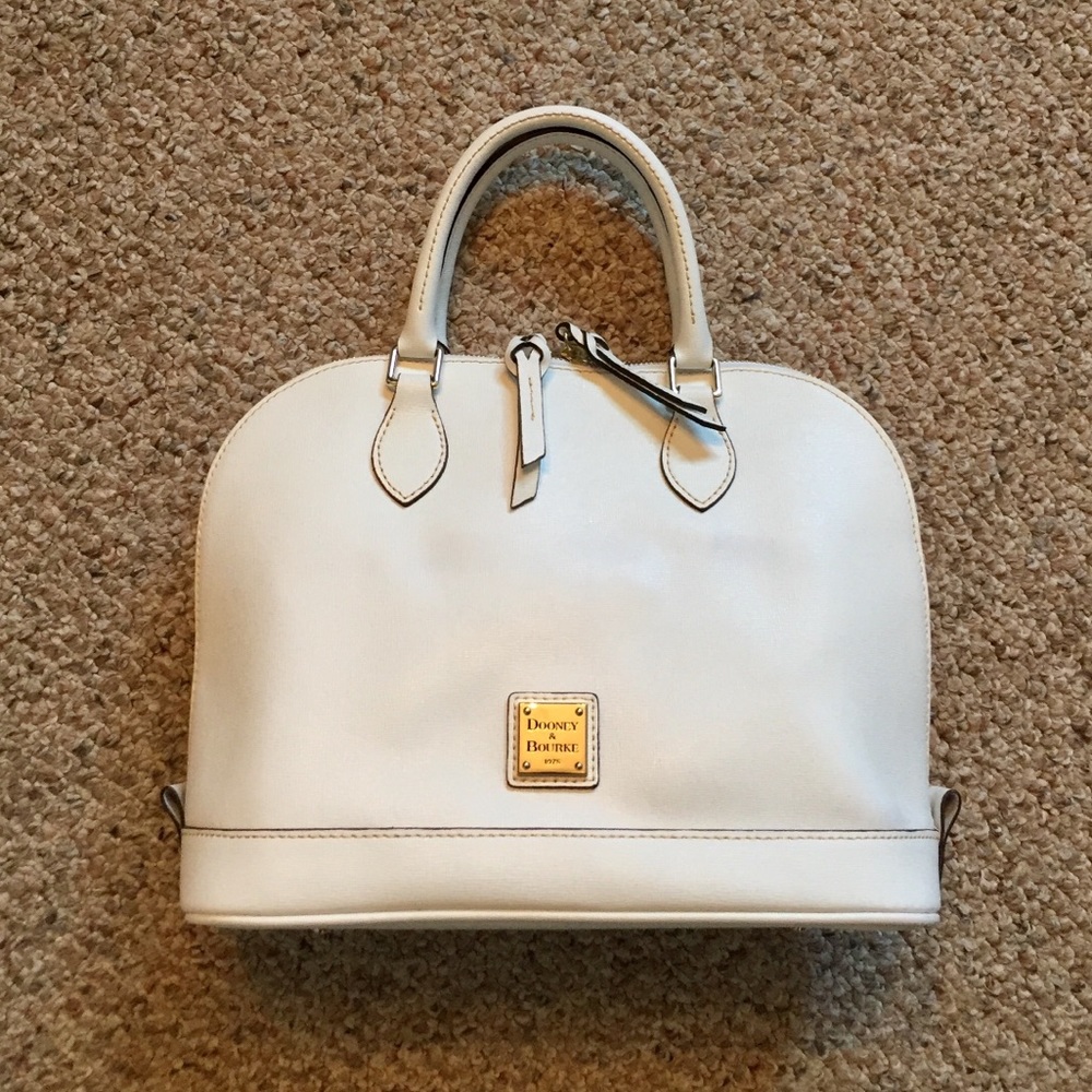 D&B White Purse